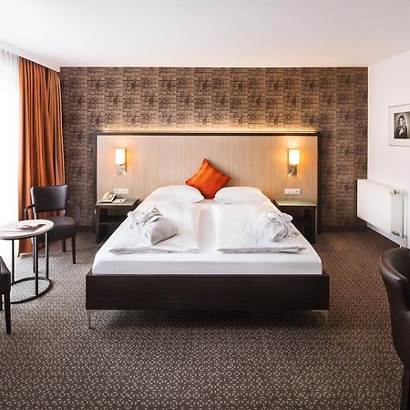 Hotel Plaza Дуйсбург Екстер'єр фото