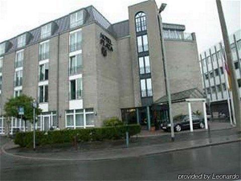 Hotel Plaza Дуйсбург Екстер'єр фото